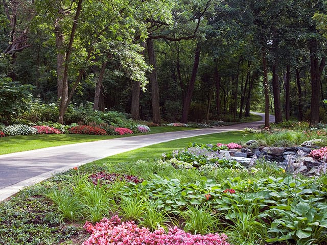 lake-geneva-driveway-after